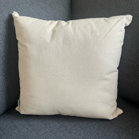 🍍BNWT Pineapple Decorative Accent Pillow - Picture 2 of 4